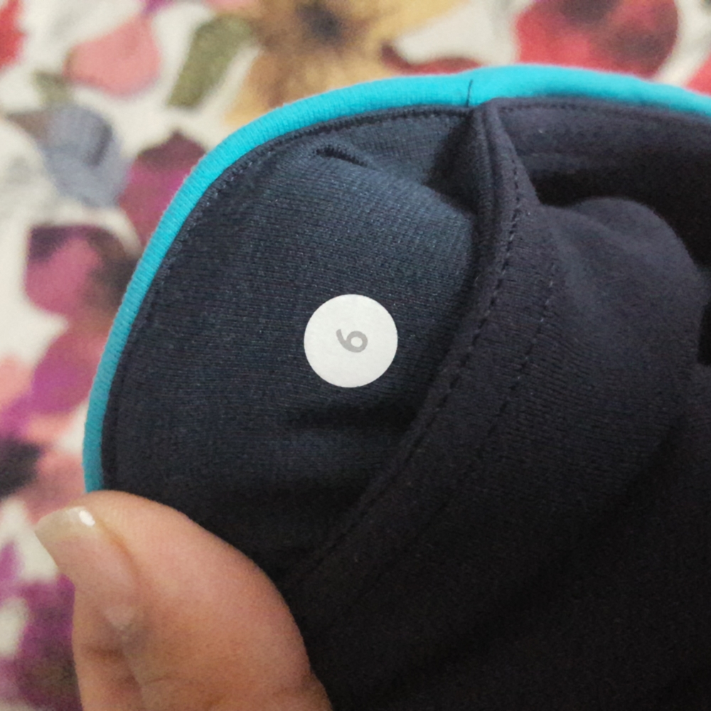 Lululemon Reversible Wunder Under Crop - Picture 10 of 10